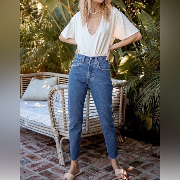 Levi's Denim - LEVI 501 Stretch Skinny, distressed at ankle hems. Size 25.